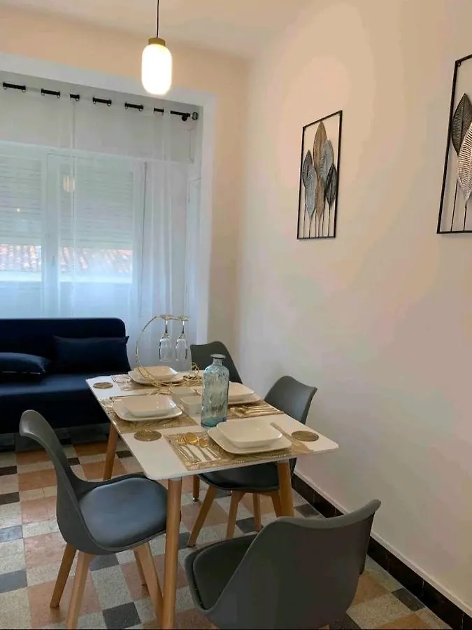 Apartment Sublime 2 Pieces Vue Incroyable Mer Et Tout Les Monuments De Marseille France