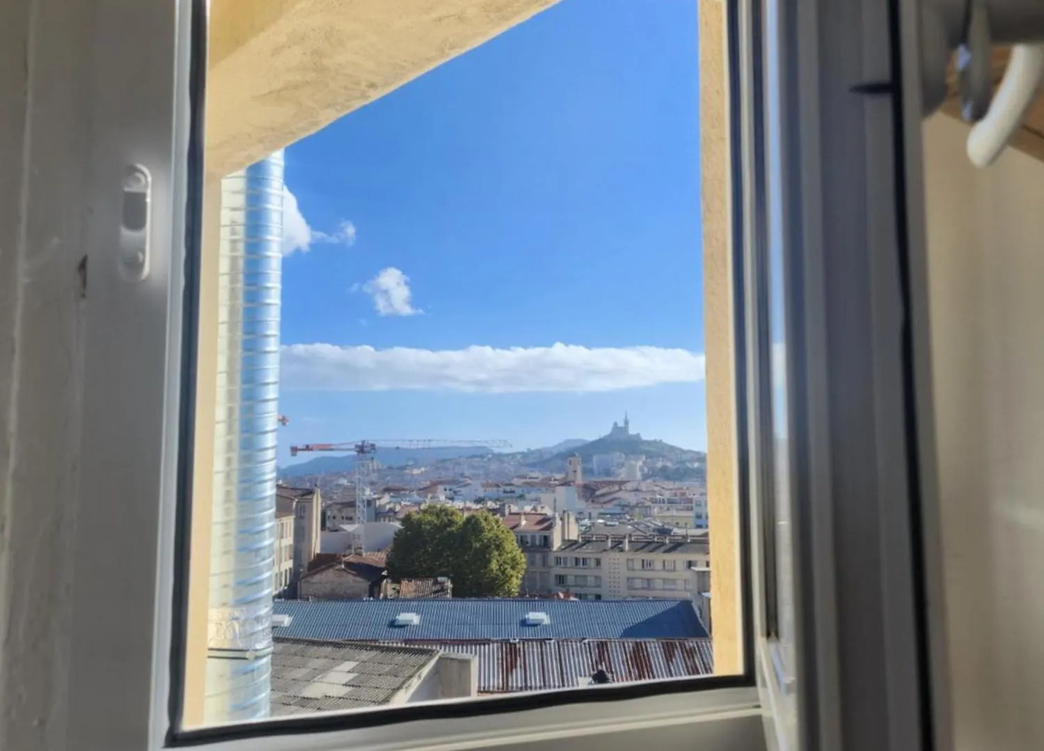 Sublime 2 Pieces Vue Incroyable Mer Et Tout Les Monuments De Marseille 0*,  France
