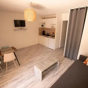 Le Petit Pyrénéen - Centre; Terrasse; Parking , Lourdes France